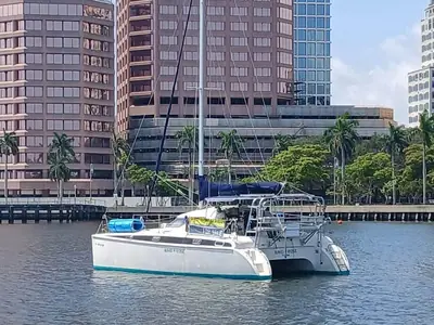 1992 Solaris Catamarans Sunstar 32