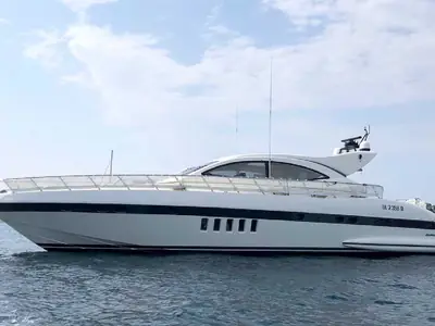 1999 Mangusta 72