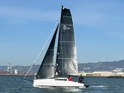 2018 Corsair 760 Sport