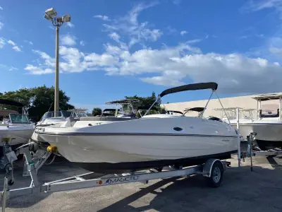 Bayliner Corp 210 DB