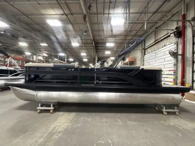 Bennington Pontoons 23 SSR