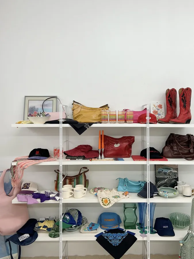 Lys’s Thrift and Vintage