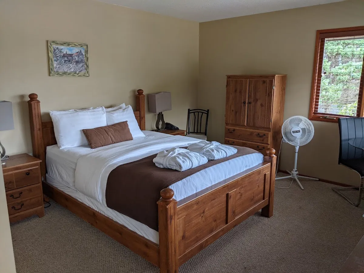 Sunshine Coast Resort Hotel & Marina