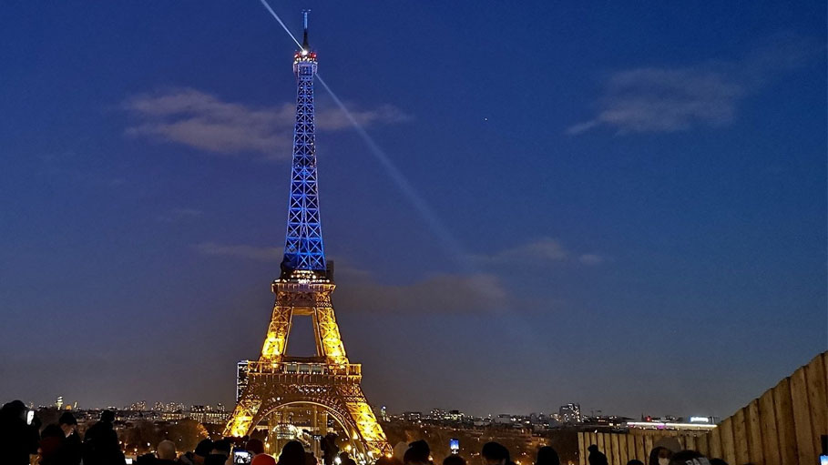 Eiffel Tower, Trafalgar Square Lit in Yellow and Blue to Mark 1 Year of Russia-Ukraine War