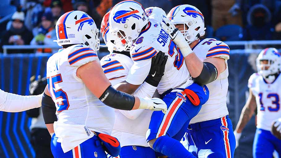 NFL Player Collapses on The Field and is in ‘Critical Condition’