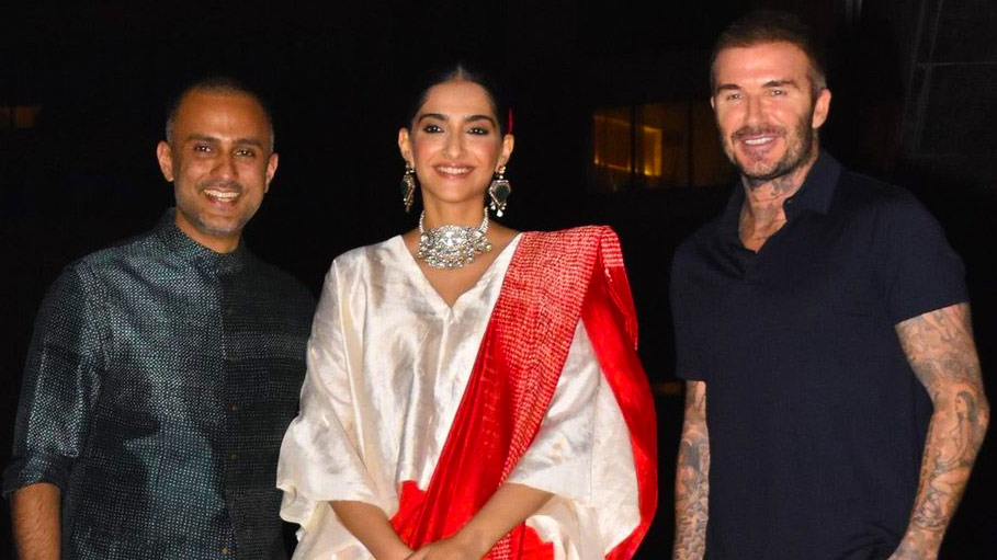 Football Legend David Beckham Gets A Warm Welcome by Sonam Kapoor, Ambanis And SRK in Mumbai