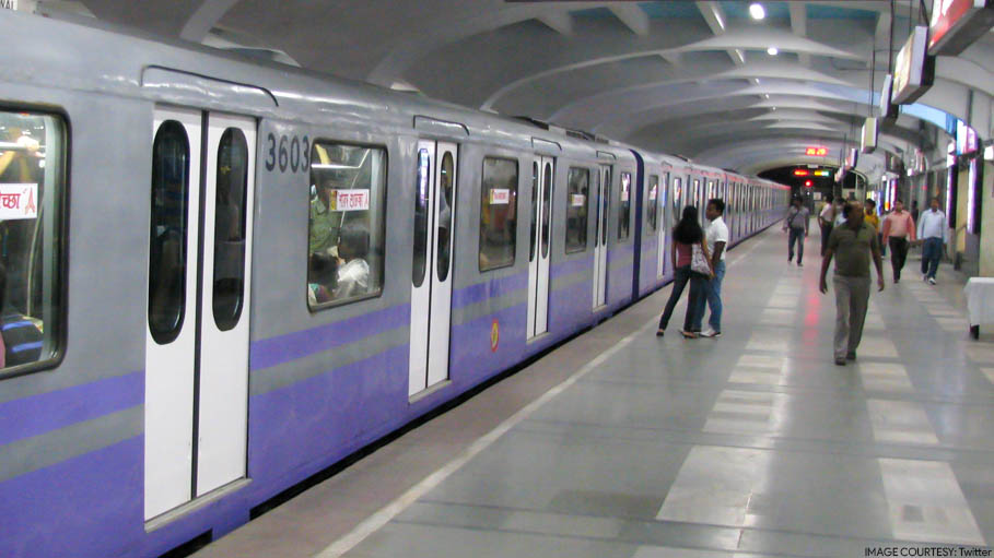 Elderly Man Jumps on Tracks at Metro Station, Rescued: Kolkata