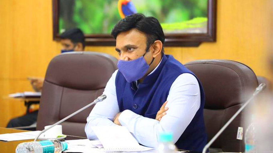 Karnataka Health Minister Tests COVID-19  Positive