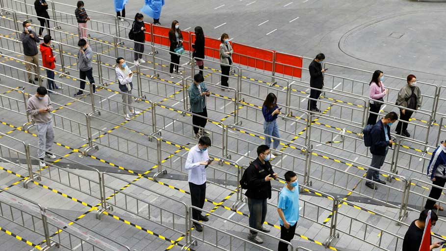 Beijing Imposes Strict Covid Restrictions amid Holiday Week