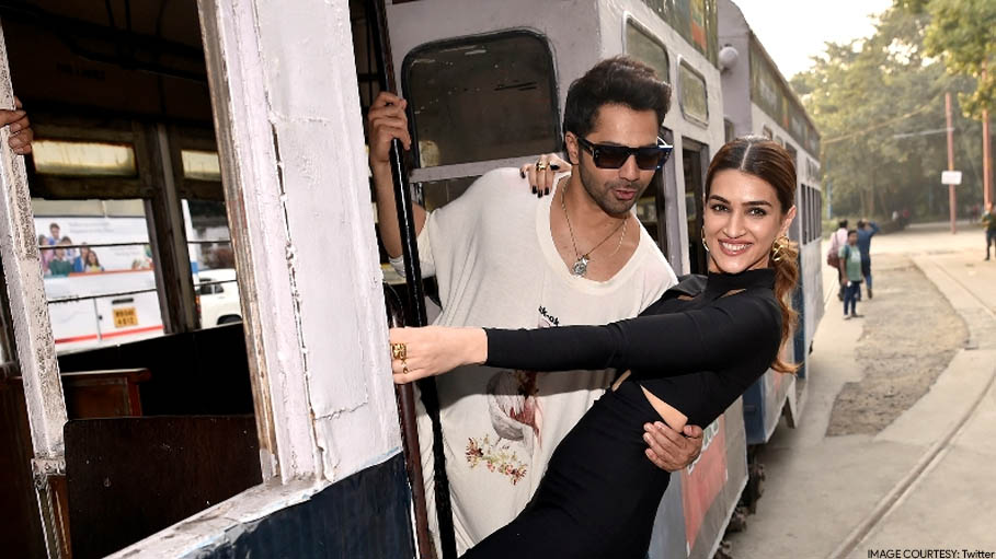 Varun Dhawan, Kriti Sanon’s Kolkata Tour in Promotion of Bhediya