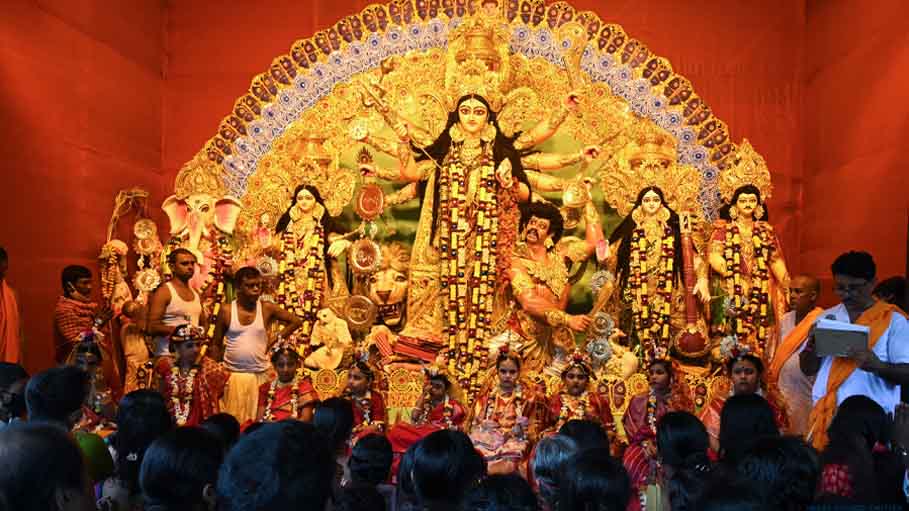 Kolkata: 17,000 Police Officers are Deployed for Security During Durga Puja