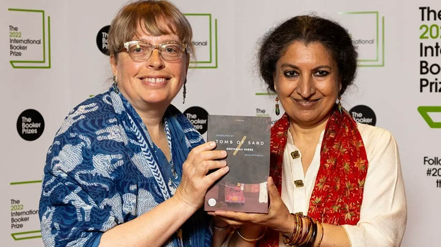 Geetanjali Shree Wins The Prestigious International Booker Prize Award for ‘Tomb of Sand’