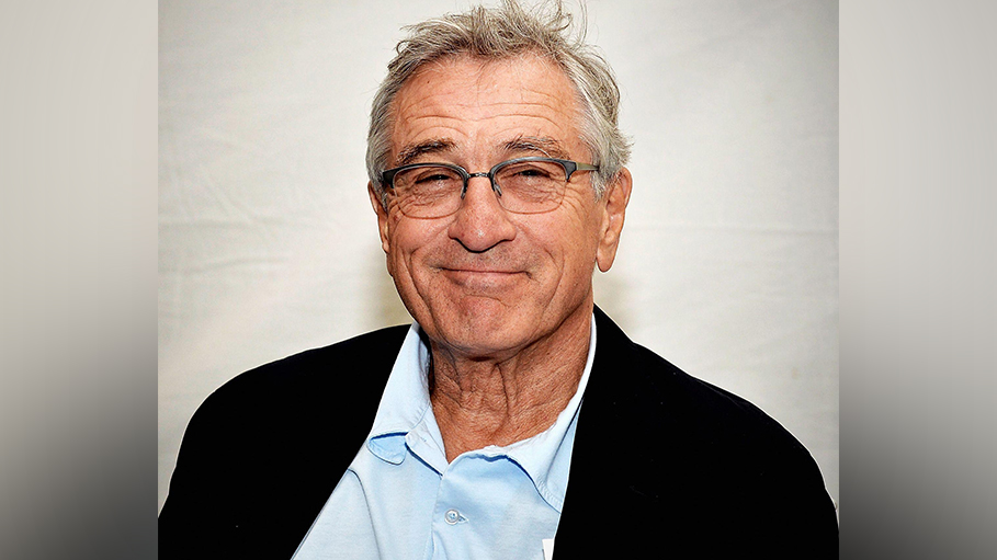 Robert De Niro Sued, by His Own Ex-Assistant!