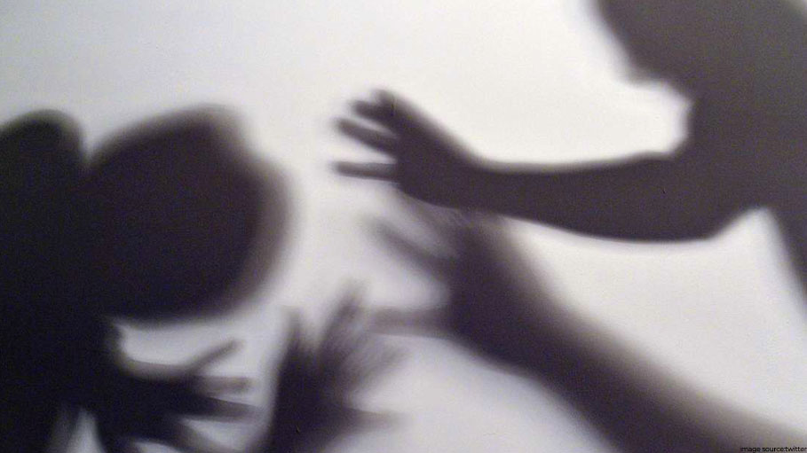 Manipur Girl Attacked by Drunk Man in Mumbai