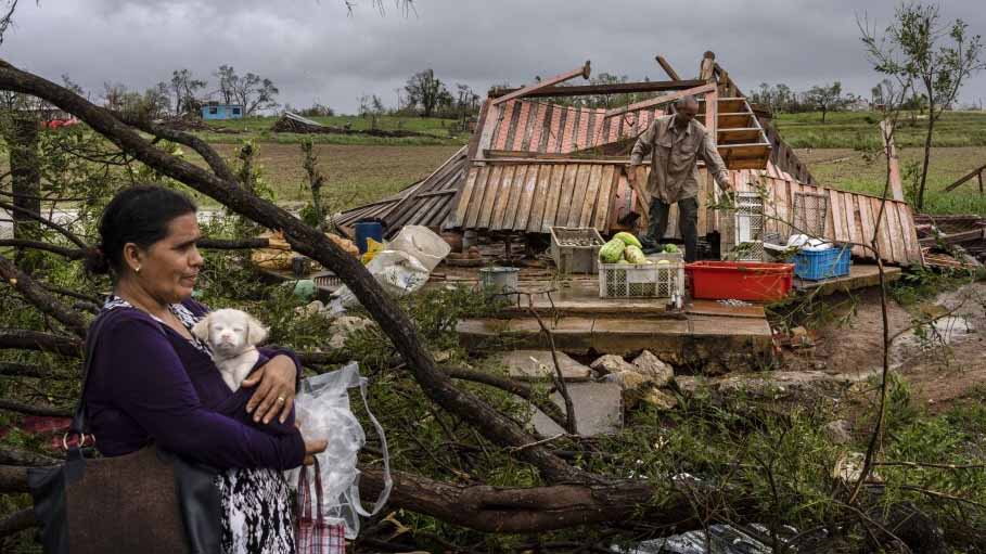 Blackout in Cuba, Florida Braces for Hurricane Ian