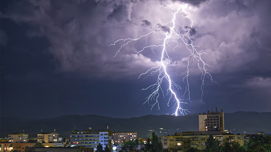 Lightning Kills 14 in A Day in Uttar Pradesh, ₹ 4 Lakh Compensation Announced
