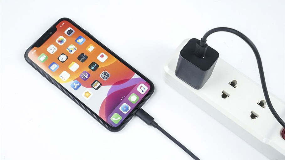 For iPhones without Chargers, Apple Fined $20 Million in Brazil