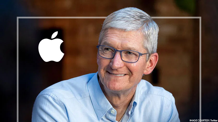 Apple Grants CEO Cook First Major Stock Package Since 2011