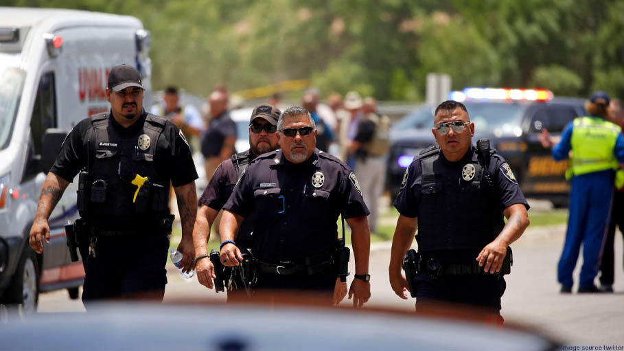 Cops Waited for over an Hour as Gunman Kept Firing in Texas School