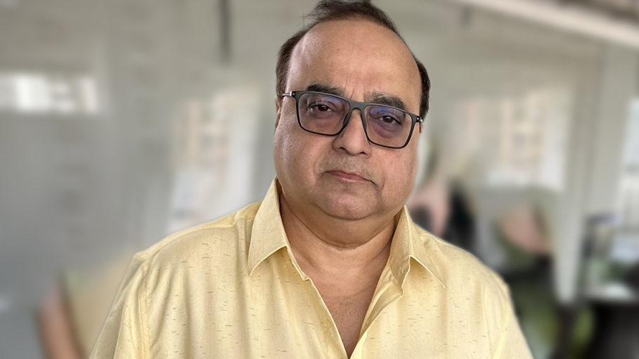 Filmmaker Rajkumar Santoshi Gets Death Threat over Film, Files Complaint