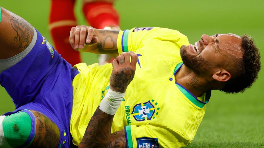 Neymar Jr Suffers Torn Knee Ligament, Requires Surgery