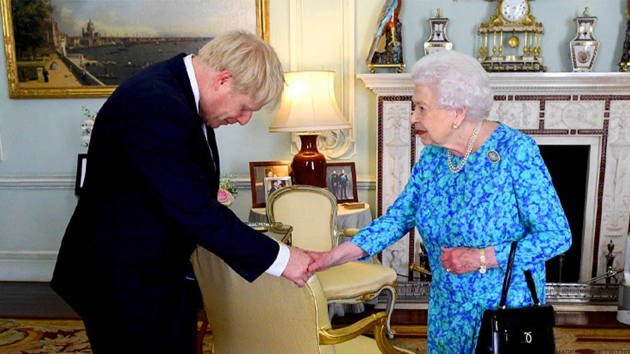 Boris Johnson to Pay Tribute to Queen Elizabeth Ahead of Platinum Jubilee