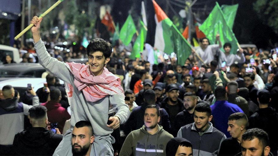 Humanitarian Gesture: Israel Frees 30 Palestinian Prisoners in Recent Exchange