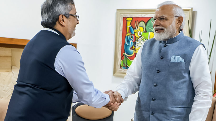 PM Modi Meets Micron CEO to Discuss Firm's Semiconductor Plan for India
