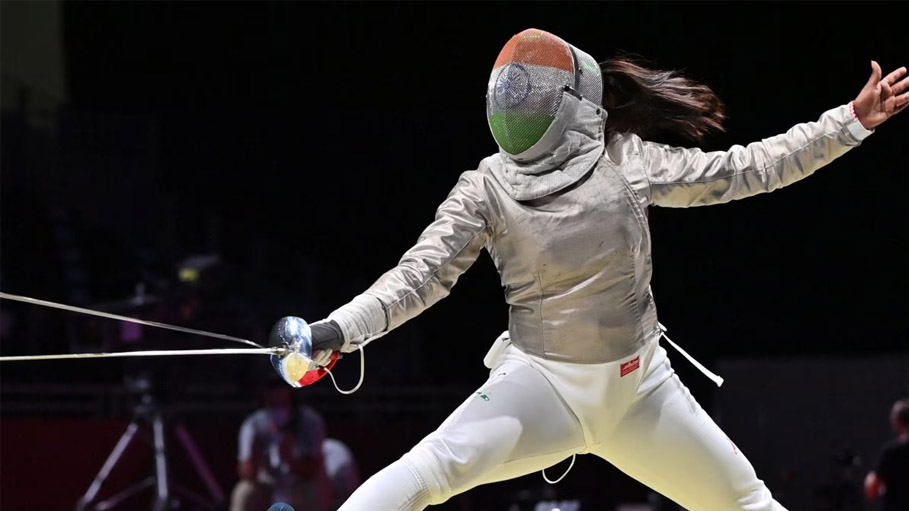 Bhavani Devi Advances to Asian Games Pre-Quarters, Keeps India's Fencing Medal Hopes Alive