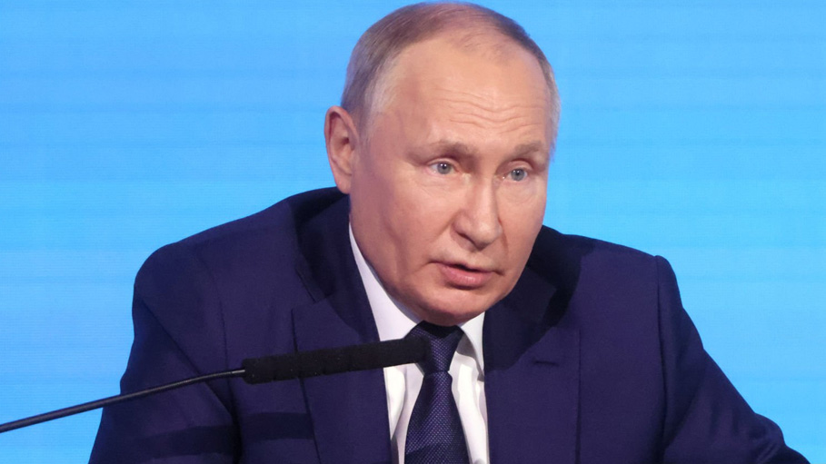 Putin to Visit UAE, Saudi Arabia This Week