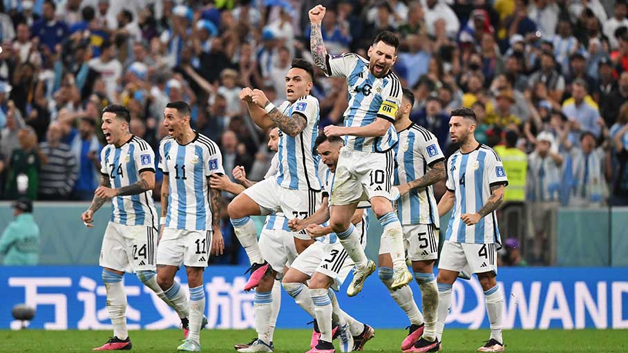 Argentina Survive Late Drama to Beat Netherlands on Penalties, Book Semi-final Date