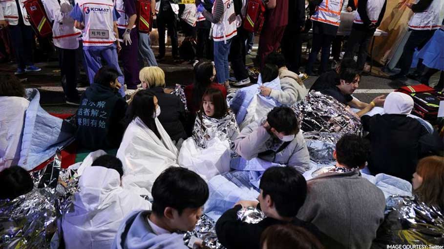 "Inadequate" Crowd Control Caused a Deadly Stampede in S Korea, Say Police