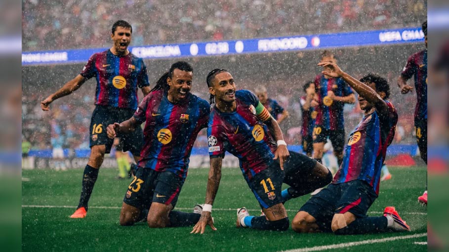 Barcelona Crush Feyenoord 5-1 as Raphinha Leads Champions League Rout
