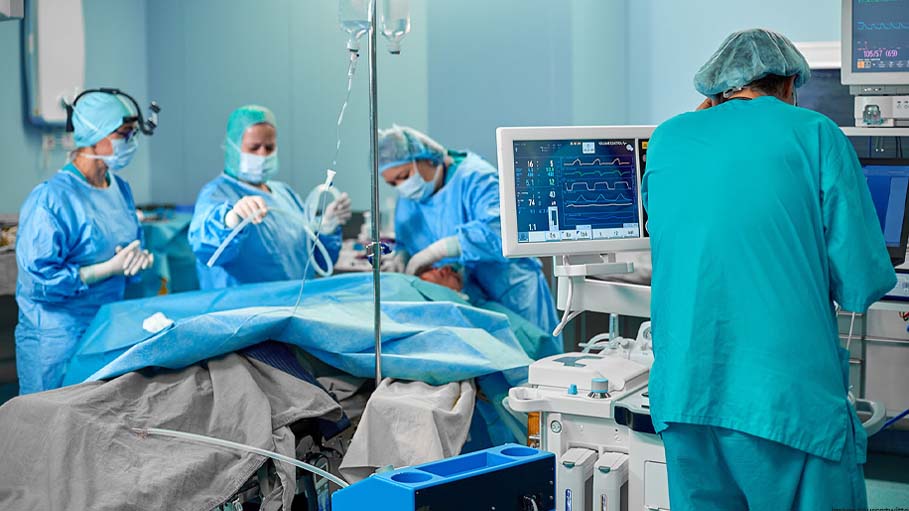 Delhi’s Safdarjung Hospital Leaps Ahead in Indian Medical History with The Country’s First Successful Heart Transplant