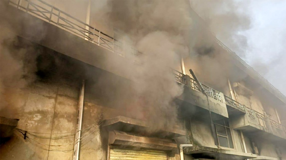 No Casualties Reported in Noida Fire at Industrial Unit