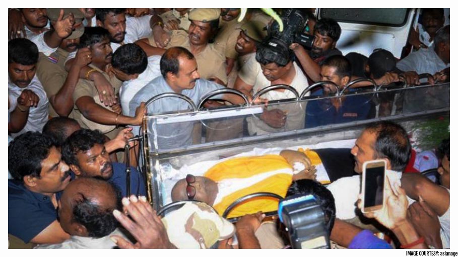 DMK Chief and Patriarch M Karunanidhi Passes away, Court Sanctions Marina for Burial