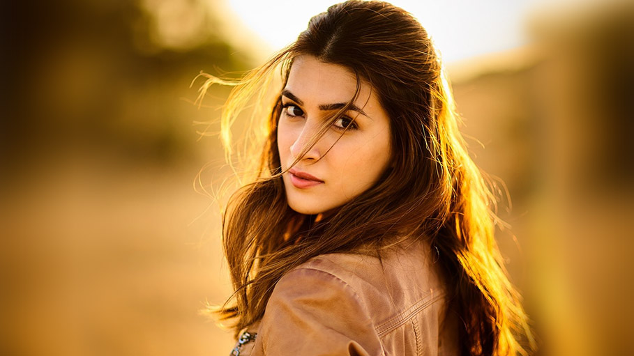 Kriti Sanon’s Snapshot with the Sun Setting is Captivating Audiences on Social Media