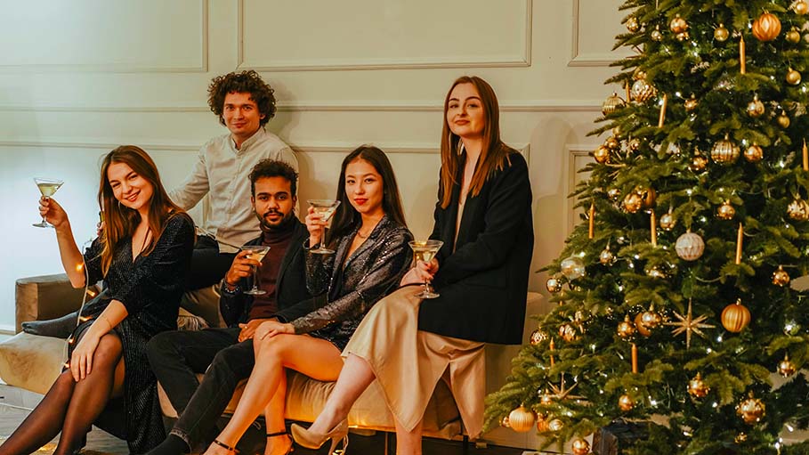 Christmas Festivities Celebrated Across The Globe Under Pandemic's Shadow