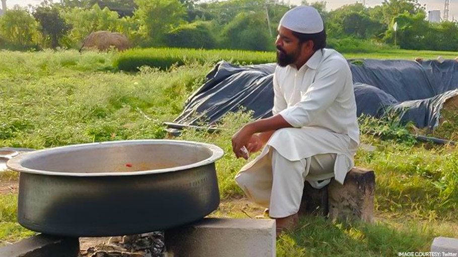 Hyderabad Based MBA Quits Job to Feed Orphans, Runs YouTube Channel