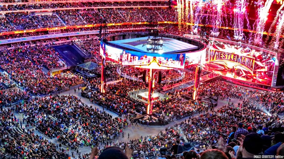 Nearly 160K fans attended WrestleMania at AT&T Stadium