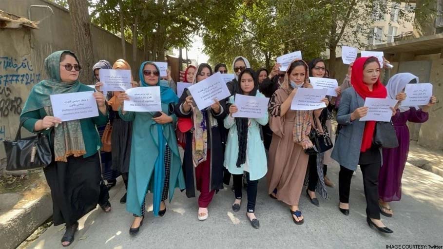 Afghan Women Activists Protest after Taliban Replaces Women's Ministry