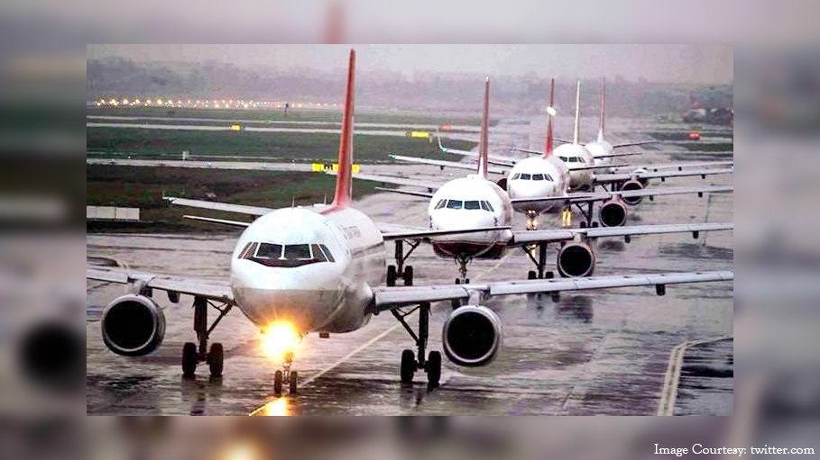 Delhi to Srinagar 11 Flights Cancelled Due to Bad Weather