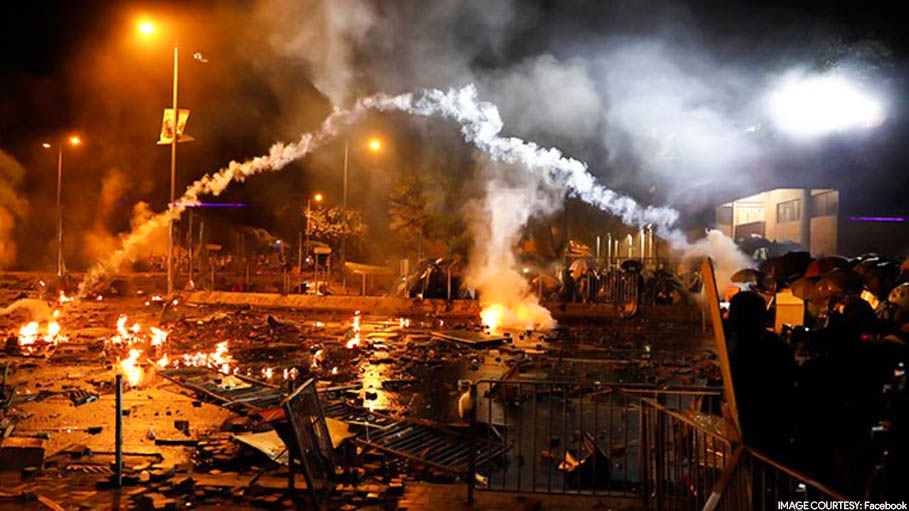 US Condemns Unjustified "Use of Force" in Hong Kong, Urges to Refrain from Violence