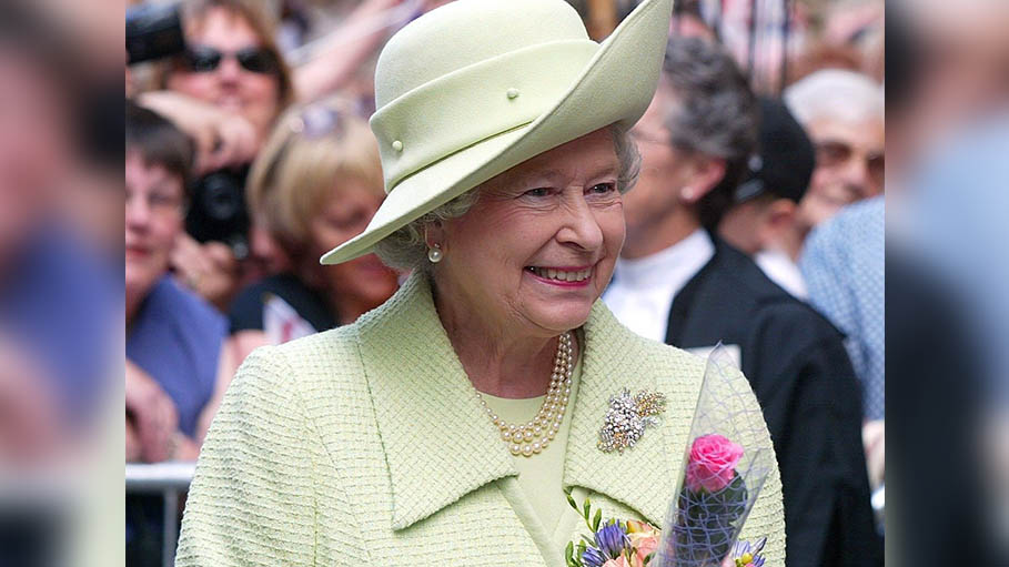 Buckingham Palace: Puddings and Pageantry for Queen Elizabeth's Platinum Jubilee