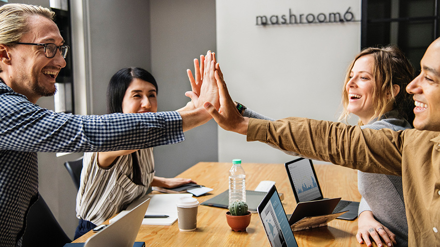 Tips to Stay Happy at the Office
