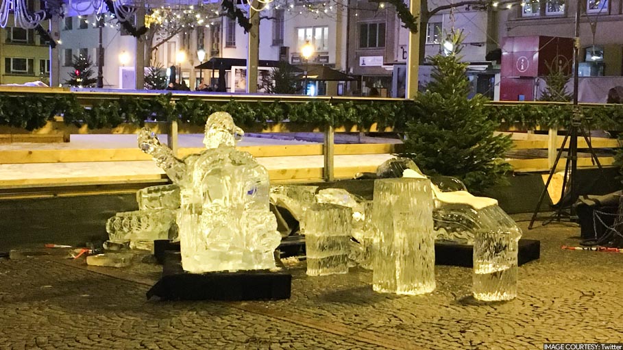 Ice Sculpture Falls on 2-Year-Old, Boy Dies During Family Christmas Vacation