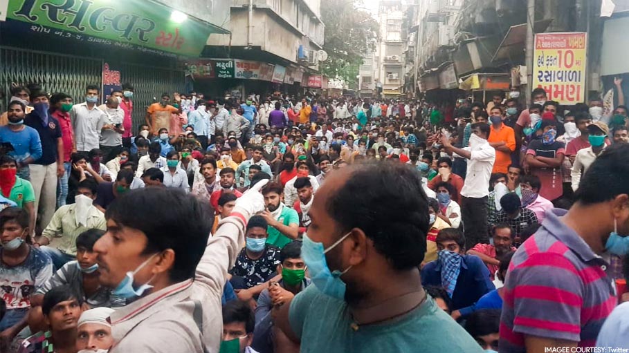 Hundreds of Migrant Workers Stage Another Protest in Surat, Say They Want to Go Home