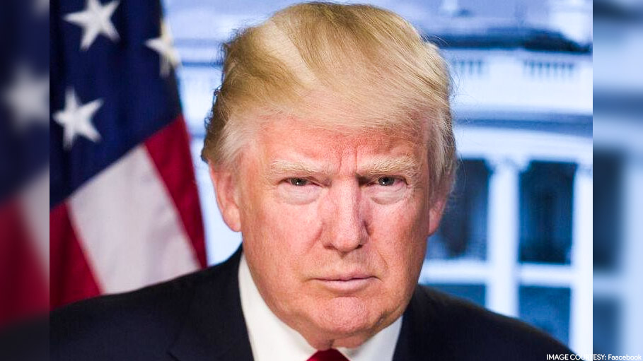 Donald Trump Wants to Raise Minimum Age for Purchasing E-Cigarettes from 18 to 21