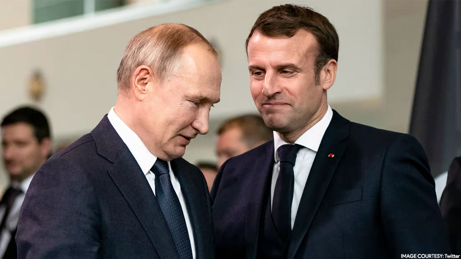 Putin, Macron Talk for Second Time in a Day amid Ukraine Crisis