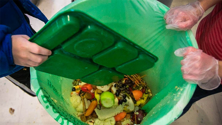 All Wasted Food Packed in Big Container Trucks Would Circle Earth 7 Times